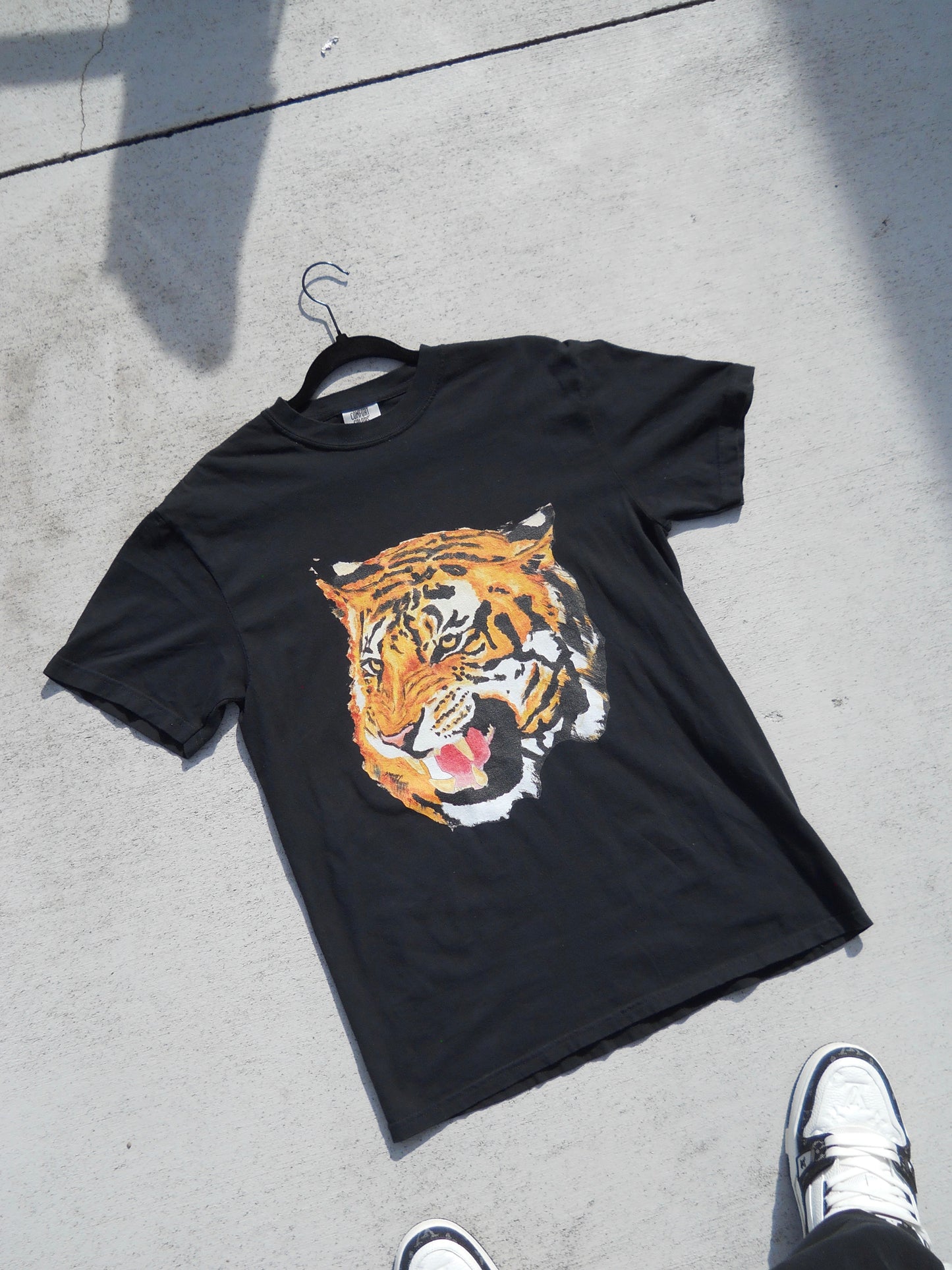 Black tiger Tee