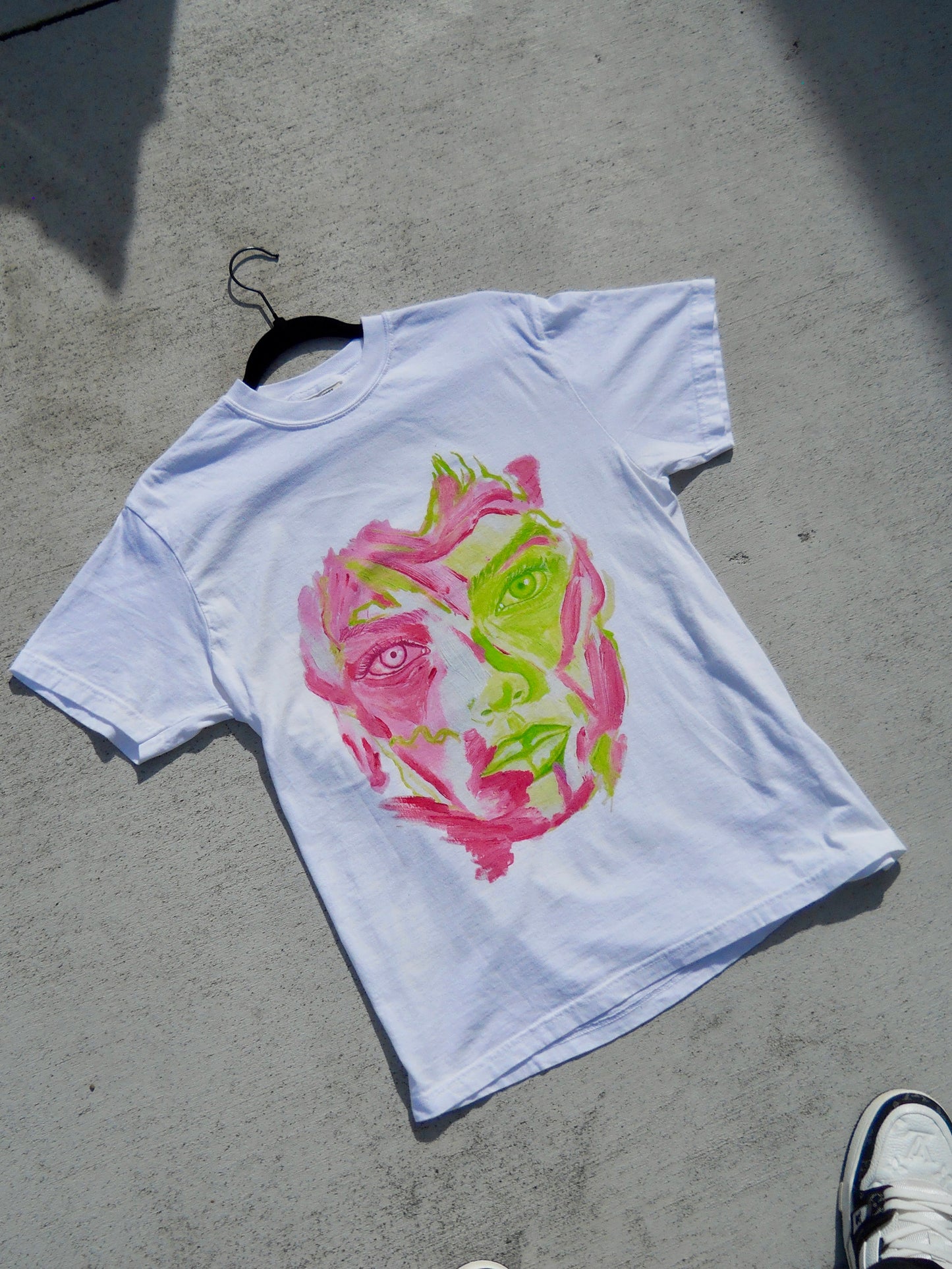 Apple Eye tee