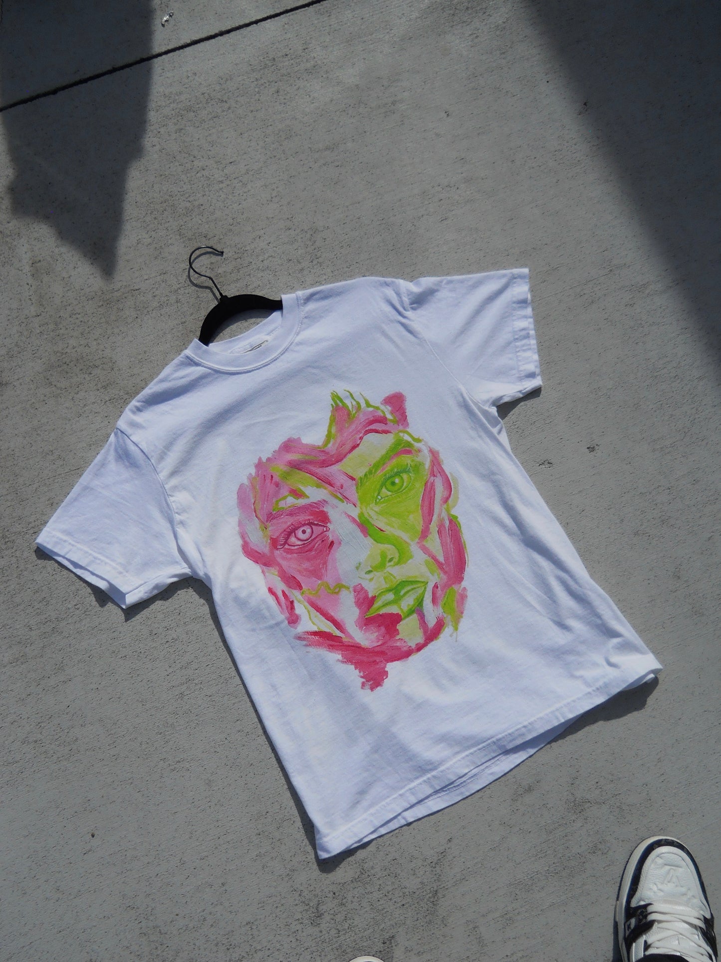 Apple Eye tee